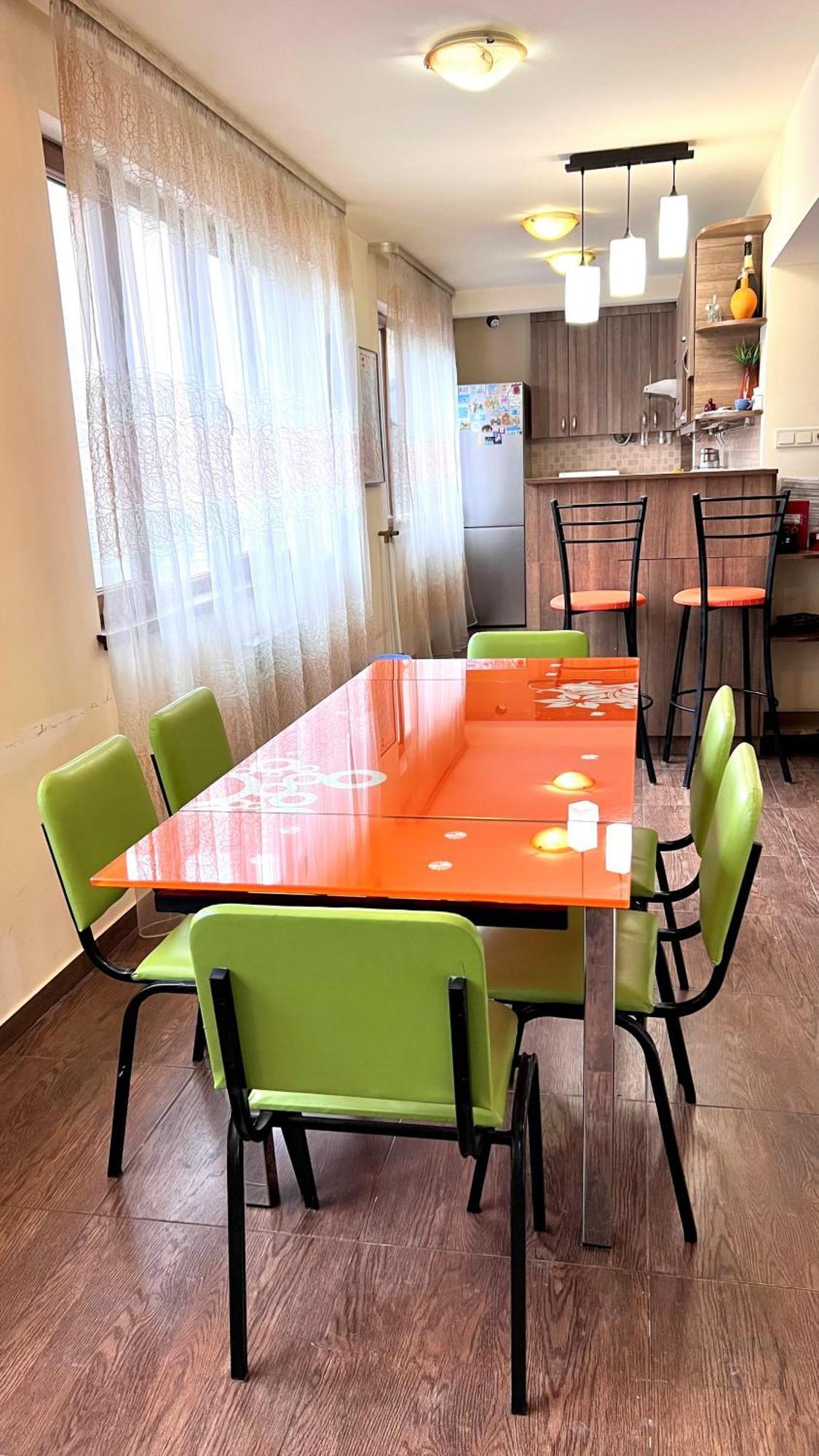 Vernisaj Apt At Republic Square & Ruben Tours เยเรวาน ภายนอก รูปภาพ